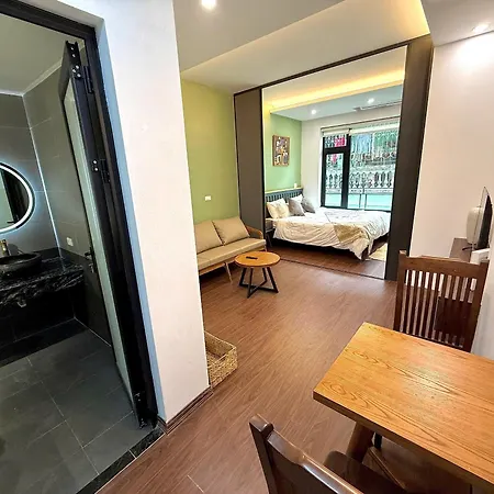 Apartment In Ho Tay